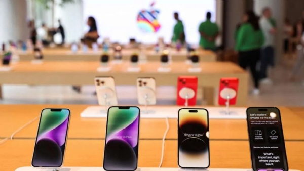 Apple exports 6 billion USD worth iPhones from India, a big