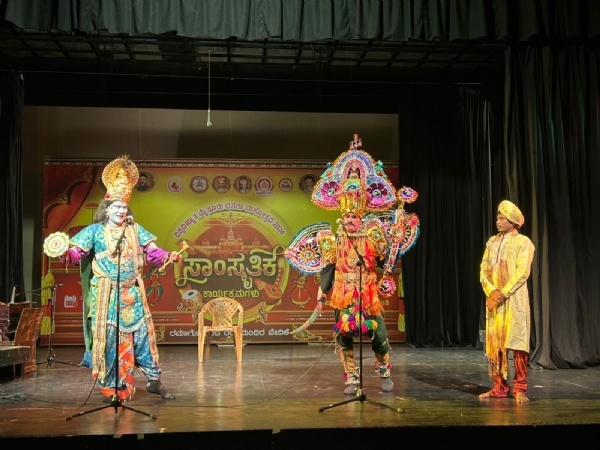 ಮೈಸೂರು ದಸರಾ ಮಹೋತ್ಸವದಲ್ಲಿ ಬಯಲಾಟ ಪ್ರದರ್ಶನ