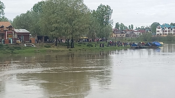  Jammu And Kashmir: Boat Carrying Students Capsizes In Jhelum River, Many Suspected To Be Dead 