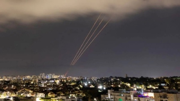 rael-Iran War: Israeli Missiles Hit Iran, Explosions He