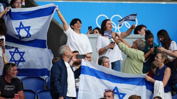 /israels-national-anthem-jeered-at-paris-o