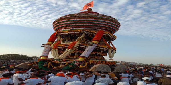 ಯಶಸ್ವಿಯಾಗಿ ನೆರವೇರಿದ ಕೊಪ್ಪಳ ಶ್ರೀಗವಿಸಿದ್ದೇಶ್ವರ ರಥೋತ್ಸವ 