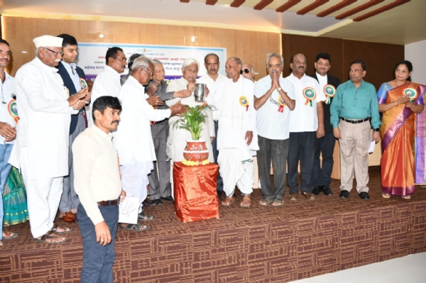 ಪೋಟೋ