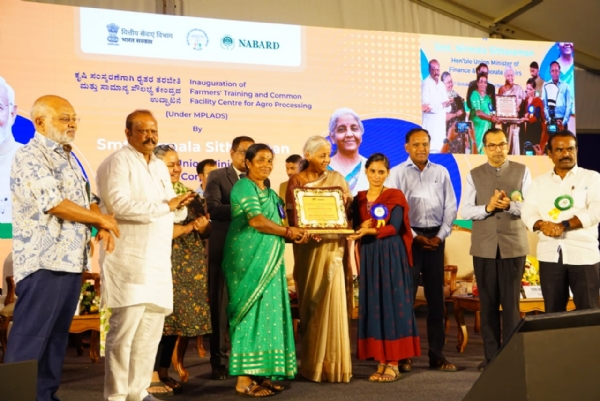 ರೈತರು ಉತ್ಪಾದನೆಗಿಂತ ಕೃಷಿ ಸಂಸ್ಕರಣೆ ಮತ್ತು ಮೌಲ್ಯವರ್ಧನೆಗೆ ಒತ್ತು ನೀಡಿ - ನಿರ್ಮಲಾ ಸೀತಾರಾಮನ್
