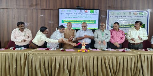 ಹಗರಿ : ಕೃಷಿ ಪರಿಕರಗಳ ಮಾರಾಟಗಾರರಿಗೆ ಡಿಪ್ಲೋಮಾ ಕೋರ್ಸ್