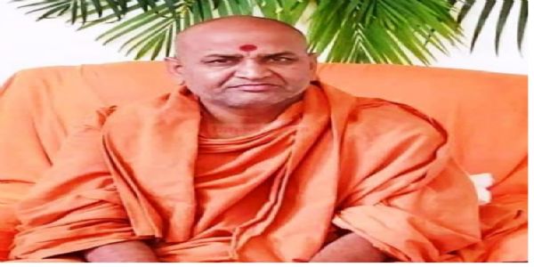 ಕನ್ನೇರಿ ಸ್ವಾಮಿಜಿ ವಿಜಯಪುರ ಪ್ರವೇಶಕ್ಕೆ ನಿರ್ಬಂಧ : ವಿಶ್ವ ಹಿಂದೂ ಪರಿಷತ್ ಆಕ್ರೋಶ