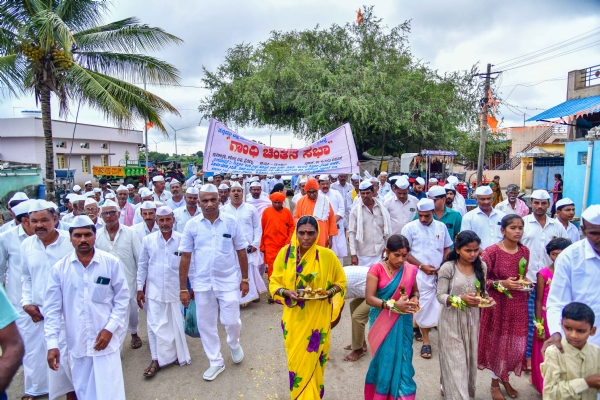 ಗಾಂಧಿ ಬಳಗ’ದಿಂದ ಬಿನ್ನಾಳದಲ್ಲಿ ಅರ್ಥಪೂರ್ಣ ‘ಗಾಂಧಿ ಜಯಂತಿ’