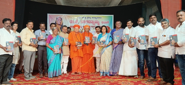 ಮರಿಯಮ್ಮನಹಳ್ಳಿ ವೃತ್ತಿ ರಂಗಭೂಮಿಯ `ಅನುಭವ ಮಂಟಪ’ ನಿರ್ದೇಶಕ ಮಲ್ಲಿಕಾರ್ಜುನ ಕಡಕೋಳ