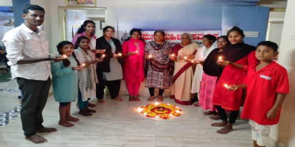 ಮಹಿಳೆಯರ ಮೇಲಿನ ಹಿಂಸಾಚಾರ ನಿಲ್ಲಲು ಮಹಿಳಾ ಸಂಘಟನೆಗಳ ಒತ್ತಾಯ