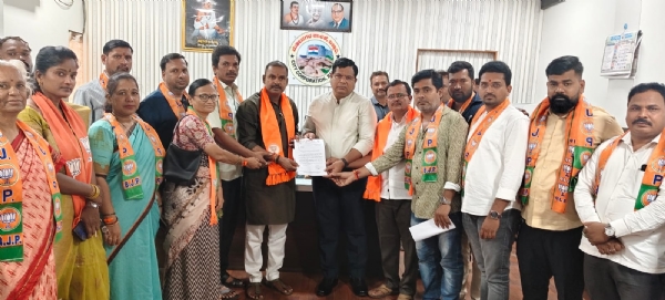 ಶಾಸಕರ ಹುಟ್ಟುಹಬ್ಬ : ಕಾನೂನುಬಾಹಿರವಾಗಿ ಫ್ಲೆಕ್ಸ್ಗಳ ಪ್ರದರ್ಶನ ; ಕ್ರಮಕ್ಕೆ ಬಿಜೆಪಿ ಆಗ್ರಹ ಶಾಸಕರ ಹುಟ್ಟುಹಬ್ಬ : ಕಾನೂನುಬಾಹಿರವಾಗಿ ಫ್ಲೆಕ್ಸ್ಗಳ ಪ್ರದರ್ಶನ ; ಕ್ರಮಕ್ಕೆ ಬಿಜೆಪಿ ಆಗ್ರಹ