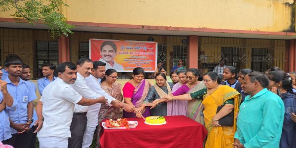 ಬಳ್ಳಾರಿ ಶಾಸಕರ ಹುಟ್ಟುಹಬ್ಬದ ಸಂಭ್ರಮ : ಬೈಕ್ ರ‍್ಯಾಲಿ