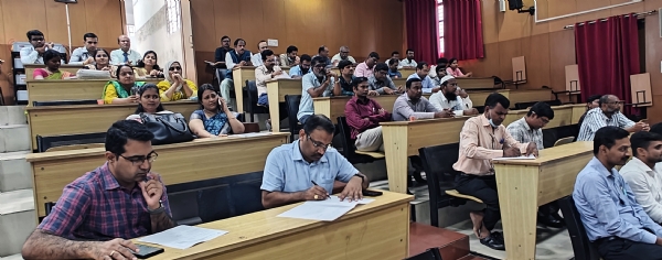 ಈಶಾನ್ಯ ಶಿಕ್ಷಕರ ಕ್ಷೇತ್ರ : ರಾಯಚೂರಿನಲ್ಲಿ ವಿಶೇಷ ಮಿಂಚಿನ ನೋಂದಣಿ ಅಭಿಯಾನಕ್ಕೆ ಚಾಲನೆ ಈಶಾನ್ಯ ಶಿಕ್ಷಕರ ಕ್ಷೇತ್ರ : ರಾಯಚೂರಿನಲ್ಲಿ ವಿಶೇಷ ಮಿಂಚಿನ ನೋಂದಣಿ ಅಭಿಯಾನಕ್ಕೆ ಚಾಲನೆ