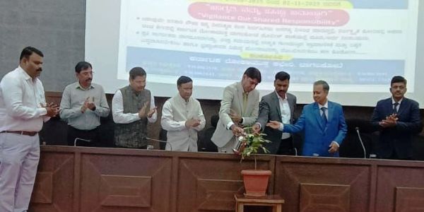 ಭ್ರಷ್ಟಾಚಾರ ತೊಲಗಿಸಲು ಎಲ್ಲರೂ ಕೈಜೊಡಿಸಿ : ನ್ಯಾ. ಎನ್.ವಿ.ವಿಜಯ