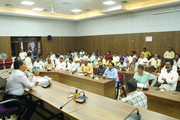 ಜಿಲ್ಲಾಡಳಿತದಿಂದ ಕನಕದಾಸರ ಜಯಂತಿ ಅರ್ಥಪೂರ್ಣ ಆಚರಣೆ: ಎಡಿಸಿ ಮಹಮ್ಮದ್ ಝುಬೇರ್ ಜಿಲ್ಲಾಡಳಿತದಿಂದ ಕನಕದಾಸರ ಜಯಂತಿ ಅರ್ಥಪೂರ್ಣ ಆಚರಣೆ: ಎಡಿಸಿ ಮಹಮ್ಮದ್ ಝುಬೇರ್