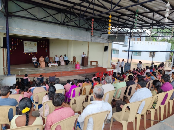 ವಿಶೇಷ ಚೇತನರ, ಹಿರಿಯರ ಆರೈಕೆ ಸೇವೆ ವಿಶೇಷ ಸೇವೆಯಾಗಿದೆ :  ನ್ಯಾ.ರಾಜೇಶ್ ಹೊಸಮನೆ ವಿಶೇಷ ಚೇತನರ, ಹಿರಿಯರ ಆರೈಕೆ ಸೇವೆ ವಿಶೇಷ ಸೇವೆಯಾಗಿದೆ :  ನ್ಯಾ.ರಾಜೇಶ್ ಹೊಸಮನೆ