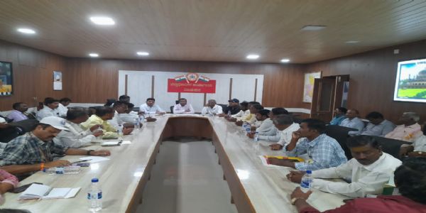 ಕನಕದಾಸ ಹಾಗೂ ಒನಕೆ ಓಬವ್ವ ಜಯಂತಿ ಆಚರಣೆಗೆ ನಿರ್ಧಾರ