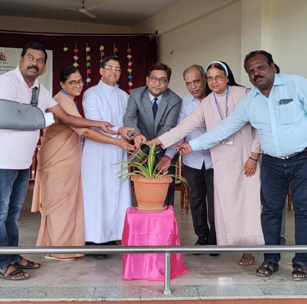 ವಿಶೇಷ ಚೇತನರ, ಹಿರಿಯರ ಆರೈಕೆ ಸೇವೆ ವಿಶೇಷ ಸೇವೆಯಾಗಿದೆ :  ನ್ಯಾ.ರಾಜೇಶ್ ಹೊಸಮನೆ ವಿಶೇಷ ಚೇತನರ, ಹಿರಿಯರ ಆರೈಕೆ ಸೇವೆ ವಿಶೇಷ ಸೇವೆಯಾಗಿದೆ :  ನ್ಯಾ.ರಾಜೇಶ್ ಹೊಸಮನೆ