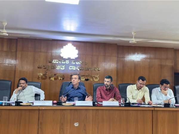 ರಾಯಚೂರು : ಮಹತ್ವಾಕಾಂಕ್ಷಿ ಜಿಲ್ಲೆ, ತಾಲೂಕು ಪ್ರಗತಿ ಪರಿಶೀಲನಾ ಸಭೆ