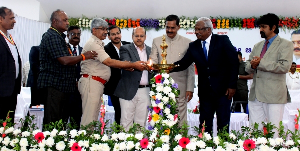 ಮಕ್ಕಳಲ್ಲಿ ಭ್ರಷ್ಟಾಚಾರ ವಿರೋಧಿ ಭಾವನೆ ಮೂಡಿಸಬೇಕು: ಉಪಲೋಕಾಯುಕ್ತ ನ್ಯಾ.ಬಿ.ವೀರಪ್ಪ ಮಕ್ಕಳಲ್ಲಿ ಭ್ರಷ್ಟಾಚಾರ ವಿರೋಧಿ ಭಾವನೆ ಮೂಡಿಸಬೇಕು: ಉಪಲೋಕಾಯುಕ್ತ ನ್ಯಾ.ಬಿ.ವೀರಪ್ಪ