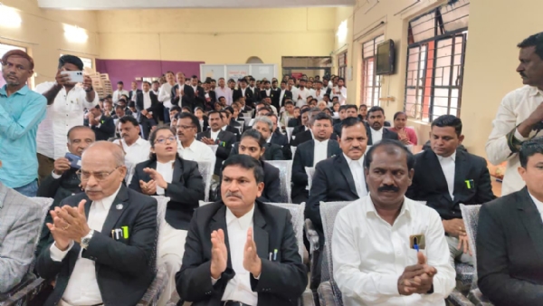 ಸಾರ್ವಜನಿಕರಿಗೆ ನ್ಯಾಯ ಒದಗಿಸುವಲ್ಲಿ ವಕೀಲರ ಕಾರ್ಯ ಮಹತ್ವದ್ದಾಗಿದೆ  : ಉಪಲೋಕಾಯುಕ್ತ ಸಾರ್ವಜನಿಕರಿಗೆ ನ್ಯಾಯ ಒದಗಿಸುವಲ್ಲಿ ವಕೀಲರ ಕಾರ್ಯ ಮಹತ್ವದ್ದಾಗಿದೆ  : ಉಪಲೋಕಾಯುಕ್ತ