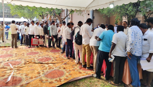 ಕೊಪ್ಪಳ-ಉಪ ಲೋಕಾಯುಕ್ತರಿಂದ ಸಾರ್ವಜನಿಕ ಅಹವಾಲು, ಕುಂದುಕೊರತೆ ಹಾಗೂ ದೂರುಗಳ ವಿಚಾರಣೆ ಕೊಪ್ಪಳ-ಉಪ ಲೋಕಾಯುಕ್ತರಿಂದ ಸಾರ್ವಜನಿಕ ಅಹವಾಲು, ಕುಂದುಕೊರತೆ ಹಾಗೂ ದೂರುಗಳ ವಿಚಾರಣೆ