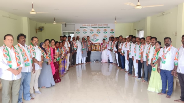 ಉಕ್ಕಿನ ಮನುಷ್ಯ ಸರ್ದಾರ್ ವಲ್ಲಭಬಾಯಿ ಜಯಂತಿ ಮತ್ತು ಇಂದಿರಾ ಗಾಂಧಿ ಪುಣ್ಯ ಸ್ಮರಣೆ ಉಕ್ಕಿನ ಮನುಷ್ಯ ಸರ್ದಾರ್ ವಲ್ಲಭಬಾಯಿ ಜಯಂತಿ ಮತ್ತು ಇಂದಿರಾ ಗಾಂಧಿ ಪುಣ್ಯ ಸ್ಮರಣೆ