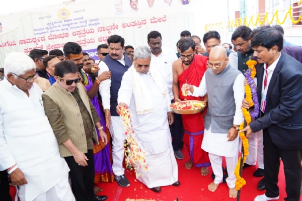 ನಾನು ಕೊಪ್ಪಳಕ್ಕೆ ಕಾಲಿಟ್ಟಾಗಲೆಲ್ಲಾ ಮೈಸೂರಿಗೇ ಕಾಲಿಟ್ಟಷ್ಟು ಖುಷಿ ಆಗ್ತದೆ: ನಿಮ್ಮ ಪ್ರೀತಿಗೆ ಸದಾ ಋಣಿ: ಸಿ.ಎಂ.ಸಿದ್ದರಾಮಯ್ಯ