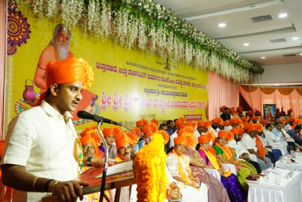 1.10 ಕೋಟಿ ರೂ. ವೆಚ್ಚದಲ್ಲಿ ಮಹರ್ಷಿ ವಾಲ್ಮೀಕಿ ಪುತ್ಥಳಿ
