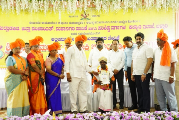 1.10 ಕೋಟಿ ರೂ. ವೆಚ್ಚದಲ್ಲಿ ಮಹರ್ಷಿ ವಾಲ್ಮೀಕಿ ಪುತ್ಥಳಿ