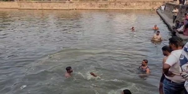 ನೀರಿನಲ್ಲಿ ಬಿದ್ದು ಬಾಲಕ ಸಾವು