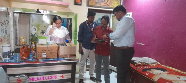 ತೋರಣಗಲ್ಲು: ನಕಲಿ ವೈದ್ಯರ ಕ್ಲಿನಿಕ್ ಸೀಜ್ ತೋರಣಗಲ್ಲು: ನಕಲಿ ವೈದ್ಯರ ಕ್ಲಿನಿಕ್ ಸೀಜ್