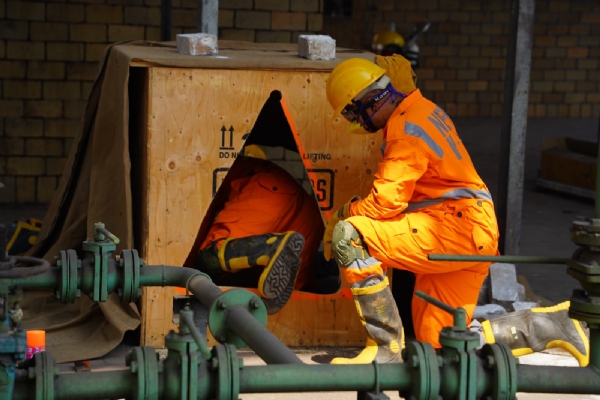 ಕುಡತಿನಿ: ಬಿಟಿಪಿಎಸ್ ವಿಪತ್ತು ನಿರ್ವಹಣಾ ಅಣಕು ಪ್ರದರ್ಶನ ಕುಡತಿನಿ: ಬಿಟಿಪಿಎಸ್ ವಿಪತ್ತು ನಿರ್ವಹಣಾ ಅಣಕು ಪ್ರದರ್ಶನ