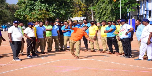 ಕೊಪ್ಪಳ : ಮಾನಸಿಕ ಒತ್ತಡ ನಿವಾರಣೆಗೆ ಕ್ರೀಡೆಗಳು ಸಹಕಾರಿ- ಜಿಲ್ಲಾಧಿಕಾರಿ ಡಾ. ಸುರೇಶ ಇಟ್ನಾಳ