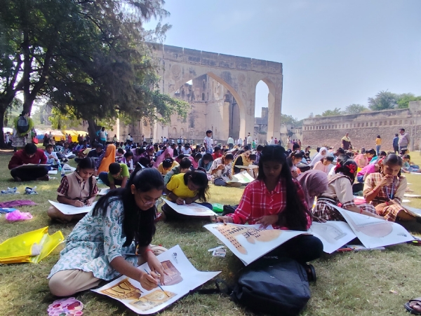 ಸ್ಪರ್ಧೆ ಸ್ಪರ್ಧೆ