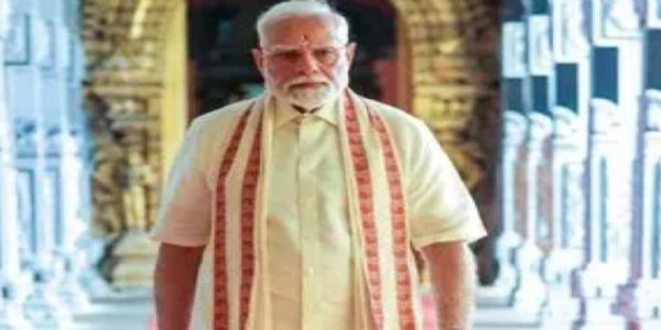 ಪುಟ್ಟಪರ್ತಿಗೆ ಪ್ರಧಾನಿ ನರೇಂದ್ರ ಮೋದಿ ಭೇಟಿ