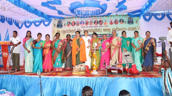 Kataraki Sri Dyamamma Devi drive to the fair