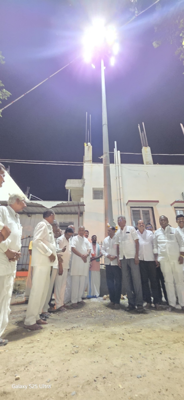 ಭಕ್ತಾದಿಗಳಿಗೆ ಅನುಕೂಲ ಕಲ್ಪಿಸಲು ಧಾರ್ಮಿಕ ಕೇಂದ್ರಗಳಲ್ಲಿ ಹೈಮಾಸ್ ಲೈಟ್ ಅಳವಡಿಕೆ : ಎನ್ಎಸ್ ಬೋಸರಾಜು