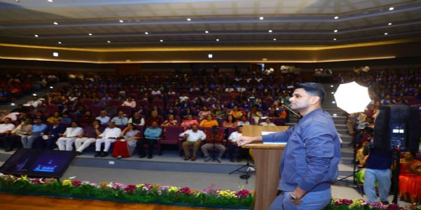 ಗಗನಯಾನಿಯಾಗಲು ದೈಹಿಕ, ಮಾನಸಿಕ ಆರೋಗ್ಯ ಬಹಳ ಮುಖ್ಯ : ಶುಭಾಂಶು ಶುಕ್ಲಾ