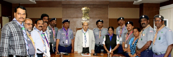 ಸ್ಕೌಟ್ಸ್ ಮತ್ತು ಗೈಡ್ಸ್ ಸಂಖ್ಯೆ ಹೆಚ್ಚಿಸಬೇಕು - ಜಿಲ್ಲಾಧಿಕಾರಿ ಡಾ. ಸುರೇಶ ಇಟ್ನಾಳ