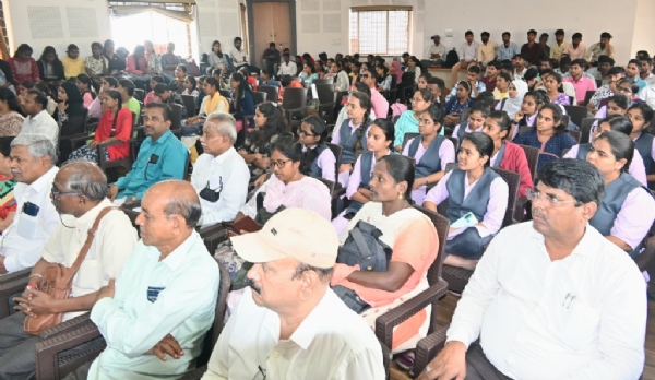 ವಿಜಯನಗರ ಶ್ರೀ ಕೃಷ್ಣದೇವರಾಯ ವಿವಿ: ಎರಡು ದಿನಗಳ ಯುವಜನೋತ್ಸವಕ್ಕೆ ಚಾಲನೆ