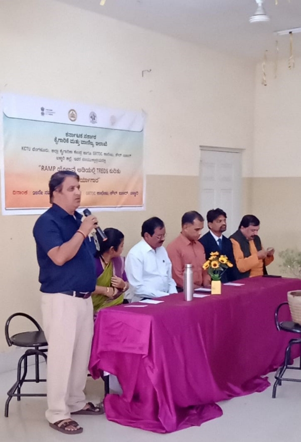 ಉದ್ದಿಮೆಗಳ ಕುರಿತು ಅರಿವು ಅಗತ್ಯ: ಸುಧಾಕರ್