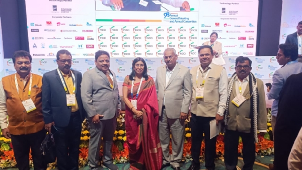 ಎಫ್‍ಕೆಸಿಸಿಐ 98ನೇ ವಾರ್ಷಿಕ ಸಭೆಯಲ್ಲಿ, ಬಳ್ಳಾರಿ ಜಿಲ್ಲೆಯ ಮೂಲಭೂತ ಸೌಲಭ್ಯಗಳಿಗಾಗಿ ಮನವಿ