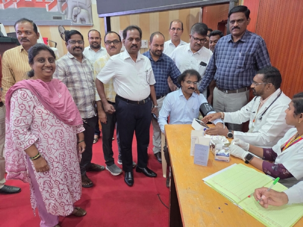 ಪ್ರತಿಯೊಬ್ಬರು ನಿಯಮಿತ ಆರೋಗ್ಯ ತಪಾಸಣೆ ಮಾಡಿಸಿ: ಜಿಪಂ ಸಿಇಓ ಸಲಹೆ ಪ್ರತಿಯೊಬ್ಬರು ನಿಯಮಿತ ಆರೋಗ್ಯ ತಪಾಸಣೆ ಮಾಡಿಸಿ: ಜಿಪಂ ಸಿಇಓ ಸಲಹೆ