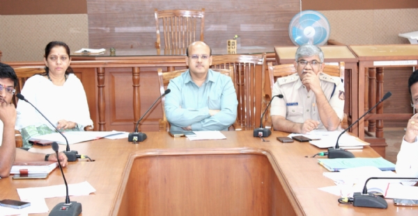 ಜಿಲ್ಲೆಯಲ್ಲಿ ಗಾಂಜಾ ಬೆಳೆಯುವುದು ಕಂಡು ಬಂದರೆ ಕ್ರಮ ಜರುಗಿಸಿ- ಡಿಸಿ. ಡಾ. ಸುರೇಶ ಬಿ. ಇಟ್ನಾಳ ಜಿಲ್ಲೆಯಲ್ಲಿ ಗಾಂಜಾ ಬೆಳೆಯುವುದು ಕಂಡು ಬಂದರೆ ಕ್ರಮ ಜರುಗಿಸಿ- ಡಿಸಿ. ಡಾ. ಸುರೇಶ ಬಿ. ಇಟ್ನಾಳ