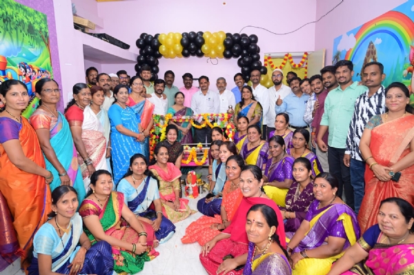 ರಾಯಚೂರು ಜಿಲ್ಲಾ ಮಕ್ಕಳ ರಕ್ಷಣಾ ಘಟಕ : ಎರಡು ಕಂದಮ್ಮಗಳಿಗೆ ಸಂಭ್ರಮದ ನಾಮಕರಣ ರಾಯಚೂರು ಜಿಲ್ಲಾ ಮಕ್ಕಳ ರಕ್ಷಣಾ ಘಟಕ : ಎರಡು ಕಂದಮ್ಮಗಳಿಗೆ ಸಂಭ್ರಮದ ನಾಮಕರಣ