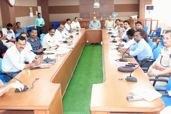 ಜಿಲ್ಲೆಯಲ್ಲಿ ಗಾಂಜಾ ಬೆಳೆಯುವುದು ಕಂಡು ಬಂದರೆ ಕ್ರಮ ಜರುಗಿಸಿ- ಡಿಸಿ. ಡಾ. ಸುರೇಶ ಬಿ. ಇಟ್ನಾಳ ಜಿಲ್ಲೆಯಲ್ಲಿ ಗಾಂಜಾ ಬೆಳೆಯುವುದು ಕಂಡು ಬಂದರೆ ಕ್ರಮ ಜರುಗಿಸಿ- ಡಿಸಿ. ಡಾ. ಸುರೇಶ ಬಿ. ಇಟ್ನಾಳ