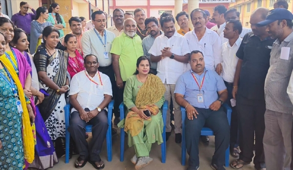 ಕೊಪ್ಪಳ : ಅತಿಥಿ ಉಪನ್ಯಾಸಕರ ಸೇವೆ ಸಕ್ರಮಕ್ಕೆ ಆಗ್ರಹಿಸಿ ಮನವಿ ಕೊಪ್ಪಳ : ಅತಿಥಿ ಉಪನ್ಯಾಸಕರ ಸೇವೆ ಸಕ್ರಮಕ್ಕೆ ಆಗ್ರಹಿಸಿ ಮನವಿ