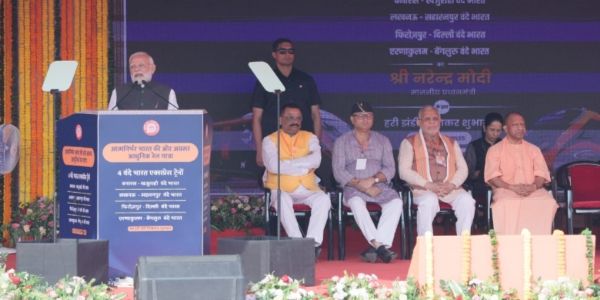 ವಂದೇ ಭಾರತ್ ರೈಲು ; ಭಾರತೀಯರಿಂದ, ಭಾರತೀಯರಿಗಾಗಿ : ಪ್ರಧಾನಿ ಮೋದಿ