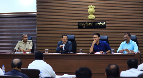 ಮ್ಯಾನ್ಯುವಲ್ ಸ್ಕ್ಯಾವೆಂಜರ್ ಗಳ ಜಿಲ್ಲಾ ಮಟ್ಟದ ಜಾಗೃತಿ ಸಮಿತಿ ಸಭೆ ನಡೆಸಿ   : ಡಿಸಿ ನಾಗೇಂದ್ರ ಪ್ರಸಾದ್.ಕೆ