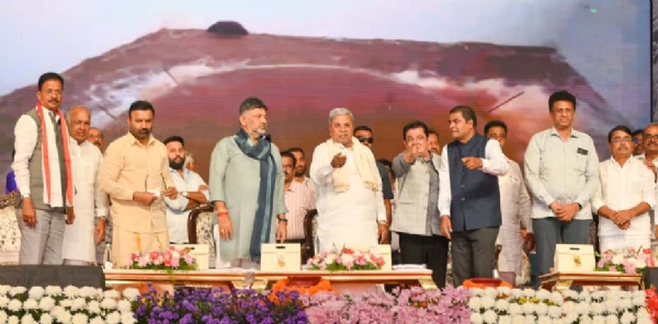 ಟೀಕೆ ಮಾಡುತ್ತಿದ್ದವರು ಗ್ಯಾರಂಟಿ ಯೋಜನೆಗಳನ್ನು ನಕಲು ಮಾಡುತ್ತಿದ್ದಾರೆ: ಡಿಸಿಎಂ ಡಿ.ಕೆ. ಶಿವಕುಮಾರ್ ಟೀಕೆ ಮಾಡುತ್ತಿದ್ದವರು ಗ್ಯಾರಂಟಿ ಯೋಜನೆಗಳನ್ನು ನಕಲು ಮಾಡುತ್ತಿದ್ದಾರೆ: ಡಿಸಿಎಂ ಡಿ.ಕೆ. ಶಿವಕುಮಾರ್